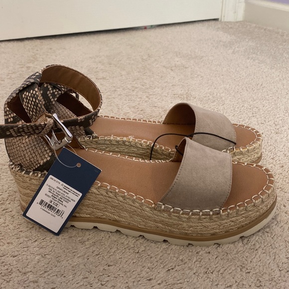 Universal Thread Shoes - Universal Thread Wedge Sandals